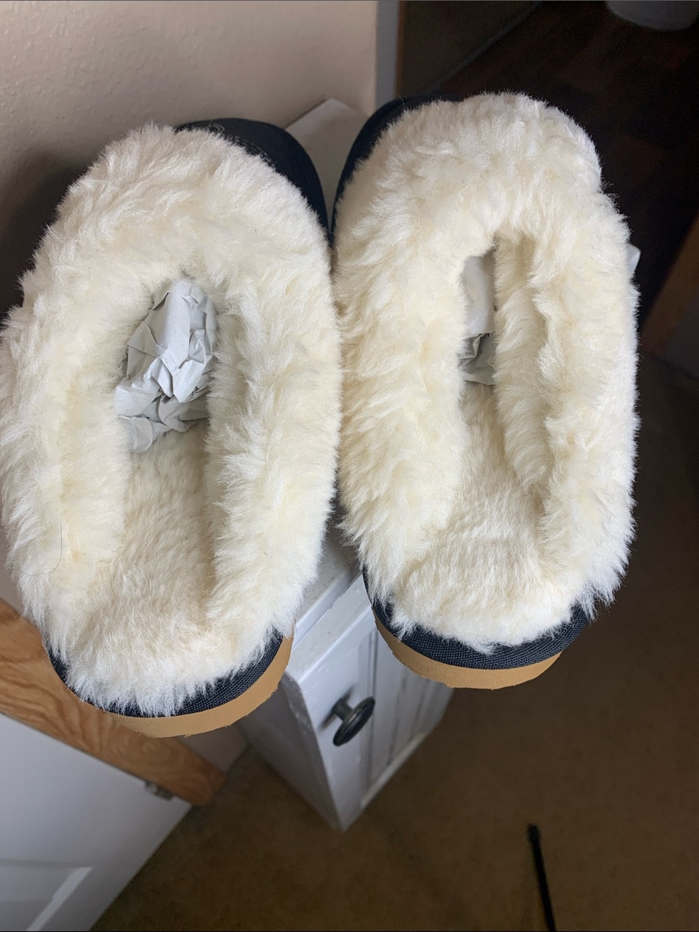 Western Black Plush Lined Slippers - Picture 3 of 4